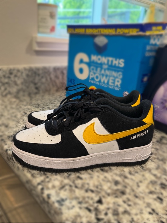 Nike Shoes - Nike Air Force 1 Low '07 LV8 - Black, White & University Gold